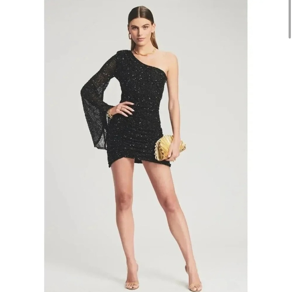 Retrofête Black One-Shoulder Dress